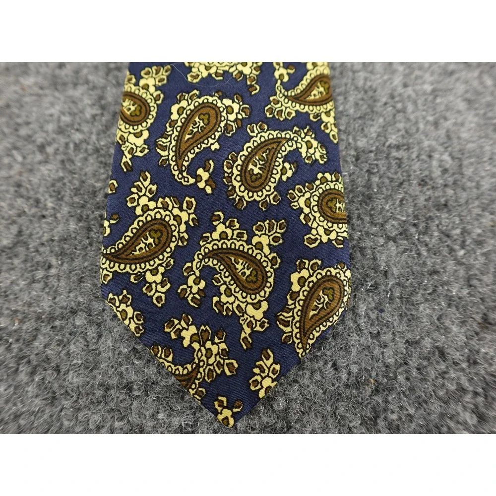 Filene's Men's Store Tie‎ Mens One Size Navy Blue Gold Paisley Silk Excellent